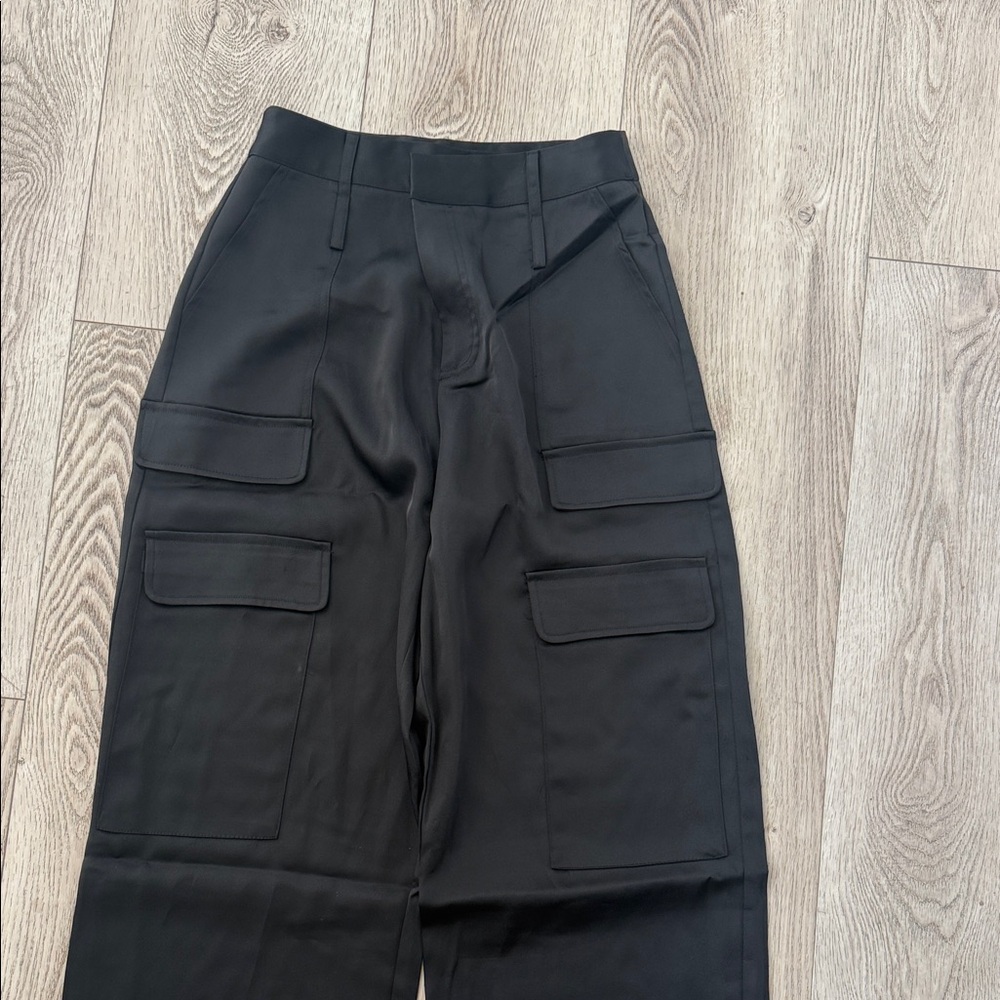 Noli Classic Black Cargo Pants - Picture 4 of 6